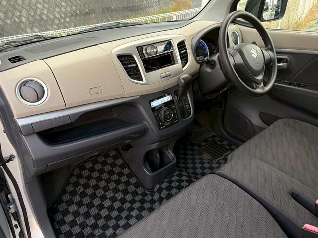 ワゴンＲ ＦＸリミテッド　ユーザー買取車　ワンオーナー　禁煙車　オーディオ　ＣＤ再生可　インテリキー　プッシュスタート　ＵＳＢポート　純正１４インチアルミ　電動格納ミラー　オートエアコン　アイドリングストップ　車検整備付（26枚目）