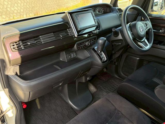 Ｎ－ＢＯＸカスタム Ｇ・ＥＸホンダセンシング　ワンオーナー　禁煙　純正ナビ　バックカメラ　ドラレコ　レーダークルーズコントロール　レーンキープ　ＬＥＤヘッドライト　ＥＴＣ車載器　パワースライドドア　衝突軽減ブレーキ　純正１４インチＡＷ　車検整備付（34枚目）