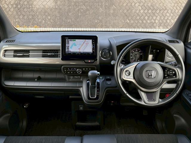 Ｎ－ＷＧＮカスタム Ｌ・ターボホンダセンシング　禁煙車　前後ドラレコ　純正ナビ　バックカメラ　レーダークルーズ　電動パーキングブレーキ　シートヒーター　パドルシフト　ハーフレザーシート　ＬＥＤヘッドライト　ＥＴＣ　フルセグ　純正１５ＡＷ　車検整備付（6枚目）