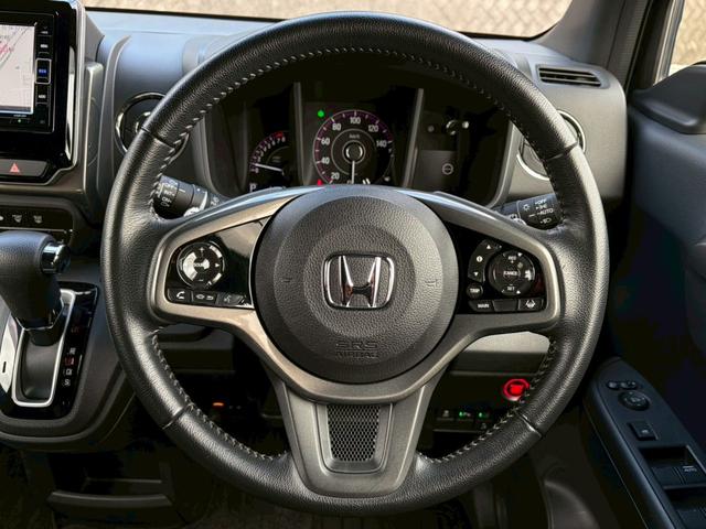 Ｎ－ＷＧＮカスタム Ｌ・ターボホンダセンシング　禁煙車　前後ドラレコ　純正ナビ　バックカメラ　レーダークルーズ　電動パーキングブレーキ　シートヒーター　パドルシフト　ハーフレザーシート　ＬＥＤヘッドライト　ＥＴＣ　フルセグ　純正１５ＡＷ　車検整備付（10枚目）