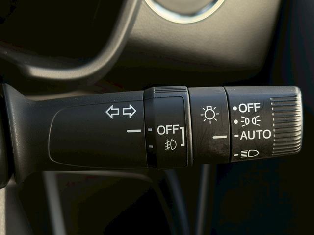 Ｎ－ＷＧＮカスタム Ｌ・ターボホンダセンシング　禁煙車　前後ドラレコ　純正ナビ　バックカメラ　レーダークルーズ　電動パーキングブレーキ　シートヒーター　パドルシフト　ハーフレザーシート　ＬＥＤヘッドライト　ＥＴＣ　フルセグ　純正１５ＡＷ　車検整備付（30枚目）