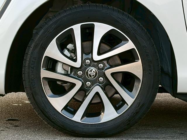 シエンタ Ｇ　クエロ　ユーザー買取　ワンオーナー　屋根付き車庫保管　純正ナビ　全周囲カメラ　両側オートスライド　シートヒーター　フルセグＴＶ　スマートキー　衝突軽減　ステアリングヒーター　純正１６ＡＷ　ＥＴＣ　走行７千キロ（50枚目）