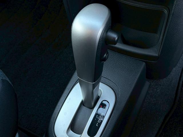 ノート １５Ｘ　ＳＶ＋プラズマ　走行約１２８００ｋｍ！　ユーザー買取車　ワンオーナー　禁煙車　後期型　純正ナビ　バックカメラ　フルセグ　ＥＴＣ　純正サンドバイザー　エコモード　インテリジェントキー　Ｂｌｕｅｔｏｏｔｈ　オートエアコン（19枚目）