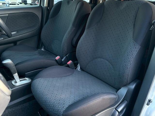 ノート １５Ｘ　ＳＶ＋プラズマ　走行約１２８００ｋｍ！　ユーザー買取車　ワンオーナー　禁煙車　後期型　純正ナビ　バックカメラ　フルセグ　ＥＴＣ　純正サンドバイザー　エコモード　インテリジェントキー　Ｂｌｕｅｔｏｏｔｈ　オートエアコン（30枚目）