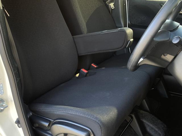 N-BOXカスタム G SSパッケージ ユーザー買取車 禁煙 社外8インチナビ バックカメラ ドラレコ 衝突軽減ブレーキ HIDヘッドライト 両側パワースライドドア シートヒーター フルセグ ETC レーダー探知機 純正14インチアルミ(13枚目)