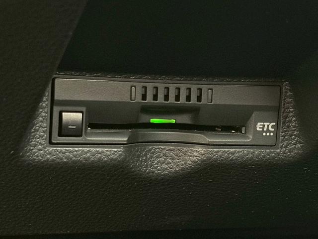 ヤリス X トヨタセーフティセンス 純正メモリーナビ バックカメラ 衝突軽減ブレーキ レーンキープ ドラレコ USB接続 キーレスエントリー ETC Bluetooth 電格ミラー オートハイビーム 車検整備付(12枚目)