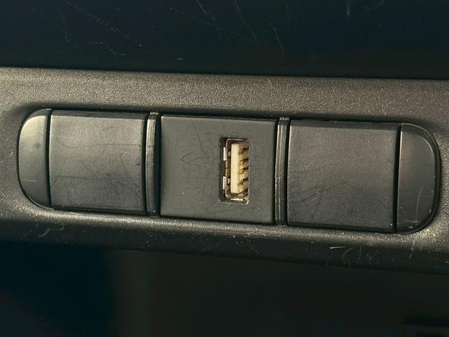 ヤリス X トヨタセーフティセンス 純正メモリーナビ バックカメラ 衝突軽減ブレーキ レーンキープ ドラレコ USB接続 キーレスエントリー ETC Bluetooth 電格ミラー オートハイビーム 車検整備付(14枚目)