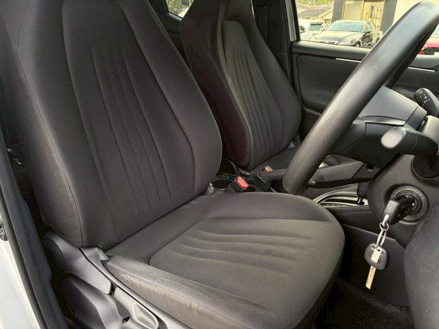 ヤリス X トヨタセーフティセンス 純正メモリーナビ バックカメラ 衝突軽減ブレーキ レーンキープ ドラレコ USB接続 キーレスエントリー ETC Bluetooth 電格ミラー オートハイビーム 車検整備付(15枚目)