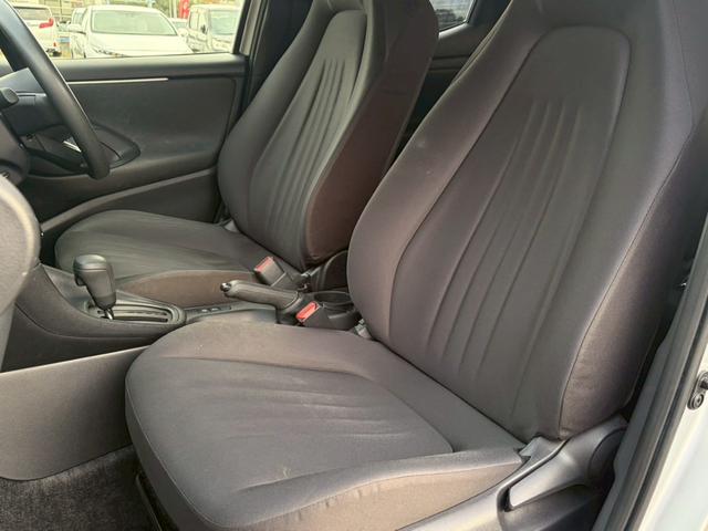 ヤリス X トヨタセーフティセンス 純正メモリーナビ バックカメラ 衝突軽減ブレーキ レーンキープ ドラレコ USB接続 キーレスエントリー ETC Bluetooth 電格ミラー オートハイビーム 車検整備付(32枚目)