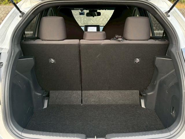 ヤリス X トヨタセーフティセンス 純正メモリーナビ バックカメラ 衝突軽減ブレーキ レーンキープ ドラレコ USB接続 キーレスエントリー ETC Bluetooth 電格ミラー オートハイビーム 車検整備付(34枚目)