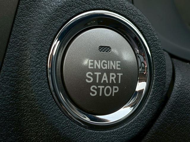 ＩＳ ＩＳ２５０　バージョンＬ　後期　サンルーフ　黒革　レーダークルーズ　純正ナビ　禁煙　ベンチレーション　バックカメラ　ドラレコ　リア電動サンシェード　Ｂｌｕｅｔｏｏｔｈ　ＵＳＢ・ＡＵＸ接続　純正１８ＡＷ　ＥＴＣ　車検整備付（18枚目）