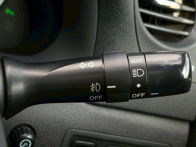 ＩＳ ＩＳ２５０　バージョンＬ　後期　サンルーフ　黒革　レーダークルーズ　純正ナビ　禁煙　ベンチレーション　バックカメラ　ドラレコ　リア電動サンシェード　Ｂｌｕｅｔｏｏｔｈ　ＵＳＢ・ＡＵＸ接続　純正１８ＡＷ　ＥＴＣ　車検整備付（28枚目）