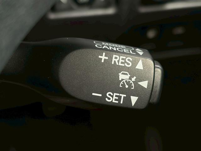 ＩＳ ＩＳ２５０　バージョンＬ　後期　サンルーフ　黒革　レーダークルーズ　純正ナビ　禁煙　ベンチレーション　バックカメラ　ドラレコ　リア電動サンシェード　Ｂｌｕｅｔｏｏｔｈ　ＵＳＢ・ＡＵＸ接続　純正１８ＡＷ　ＥＴＣ　車検整備付（30枚目）