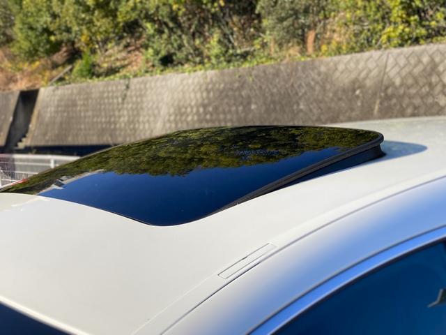 ＣＬＳクラス シューティングブレーク ＣＬＳ３５０シューティングブレークＡＭＧスポツパック　ユーザー買取　ワンオーナー　サンルーフ　黒革　メモリ付パワーシート　純正１９インチＡＷ　シートヒーター　パワーバックドア　エアサス　ＡＣＣ　純正ナビ　フルセグ　バックカメラ　ＬＥＤヘッドライト　禁煙（3枚目）