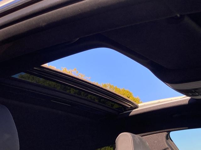 ＣＬＳクラス シューティングブレーク ＣＬＳ３５０シューティングブレークＡＭＧスポツパック　ユーザー買取　ワンオーナー　サンルーフ　黒革　メモリ付パワーシート　純正１９インチＡＷ　シートヒーター　パワーバックドア　エアサス　ＡＣＣ　純正ナビ　フルセグ　バックカメラ　ＬＥＤヘッドライト　禁煙（4枚目）