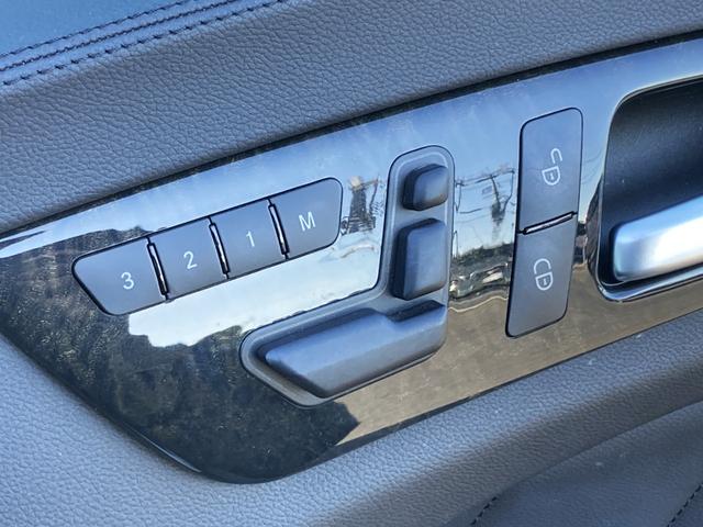 ＣＬＳクラス シューティングブレーク ＣＬＳ３５０シューティングブレークＡＭＧスポツパック　ユーザー買取　ワンオーナー　サンルーフ　黒革　メモリ付パワーシート　純正１９インチＡＷ　シートヒーター　パワーバックドア　エアサス　ＡＣＣ　純正ナビ　フルセグ　バックカメラ　ＬＥＤヘッドライト　禁煙（30枚目）