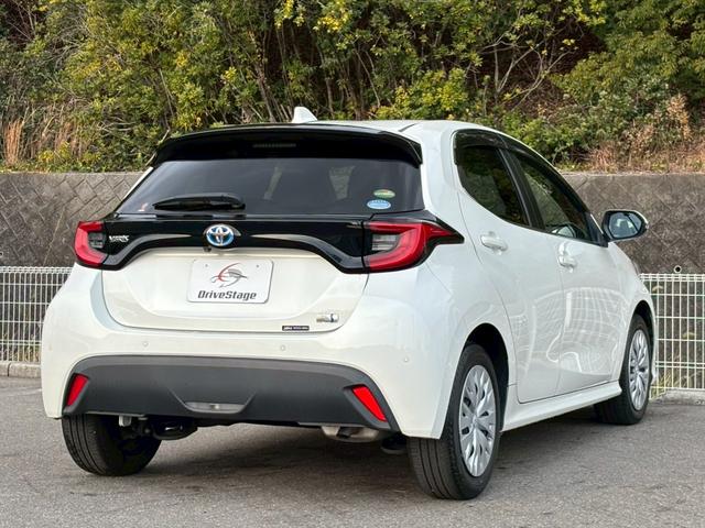 ヤリス ハイブリッドZ 禁煙 純正8インチナビ 全周囲カメラ トヨタセーフティ 前後ドライブレコーダー CarPlay アダプティブクルーズ シートヒーター オートハイビーム スマートキー クリアランスソナー 車検整備付(7枚目)