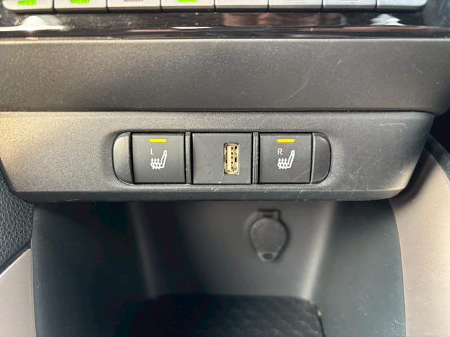 ヤリス ハイブリッドZ 禁煙 純正8インチナビ 全周囲カメラ トヨタセーフティ 前後ドライブレコーダー CarPlay アダプティブクルーズ シートヒーター オートハイビーム スマートキー クリアランスソナー 車検整備付(14枚目)