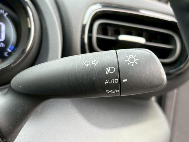 ヤリス ハイブリッドZ 禁煙 純正8インチナビ 全周囲カメラ トヨタセーフティ 前後ドライブレコーダー CarPlay アダプティブクルーズ シートヒーター オートハイビーム スマートキー クリアランスソナー 車検整備付(21枚目)