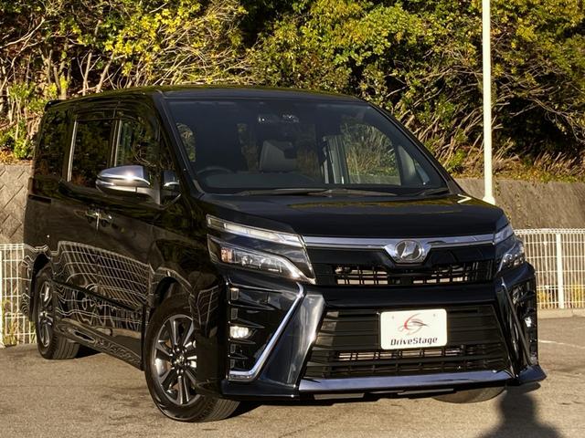 ヴォクシー ＺＳ　煌　禁煙　純正ナビ　フリップダウンモニター　バックカメラ　両側パワースライドドア　クルーズコントロール　衝突軽減ブレーキ　レーンキープ　ＵＳＢポート　フルセグ　スマートキー　純正１６インチＡＷ　車検整備付（8枚目）