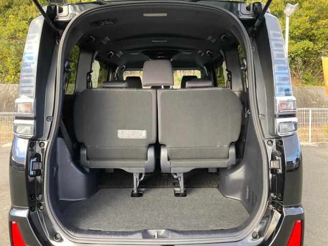 ヴォクシー ＺＳ　煌　禁煙　純正ナビ　フリップダウンモニター　バックカメラ　両側パワースライドドア　クルーズコントロール　衝突軽減ブレーキ　レーンキープ　ＵＳＢポート　フルセグ　スマートキー　純正１６インチＡＷ　車検整備付（14枚目）