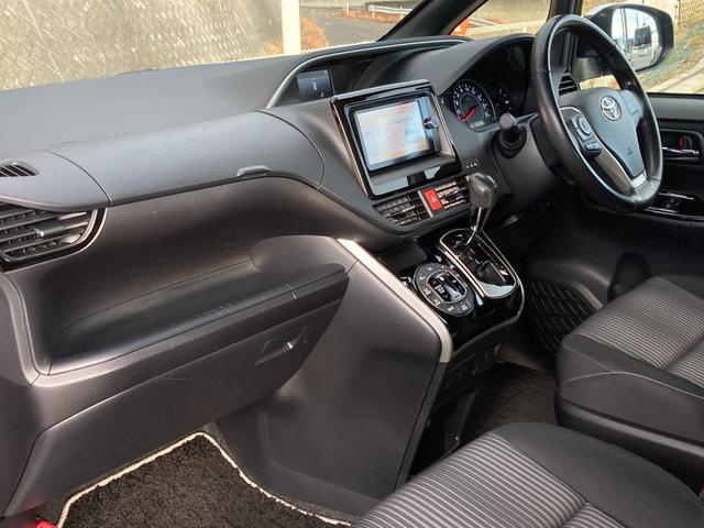 ヴォクシー ＺＳ　煌　禁煙　純正ナビ　フリップダウンモニター　バックカメラ　両側パワースライドドア　クルーズコントロール　衝突軽減ブレーキ　レーンキープ　ＵＳＢポート　フルセグ　スマートキー　純正１６インチＡＷ　車検整備付（39枚目）