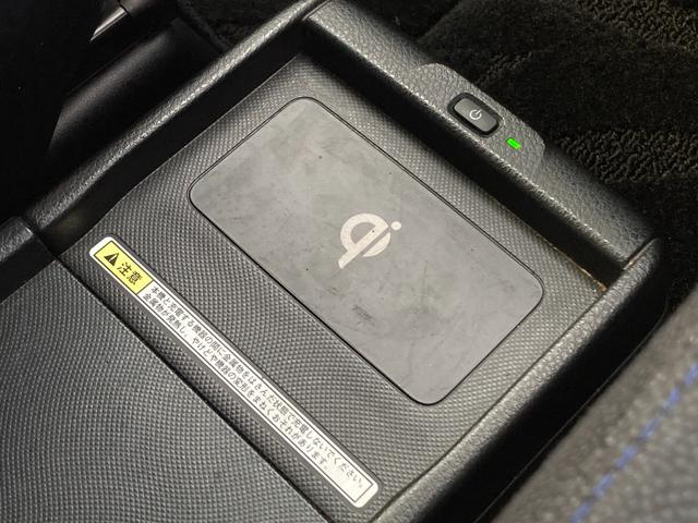 ノア ハイブリッドＧ　禁煙　純正９インチナビ　両側パワースライドドア　置くだけ充電　前席シートヒーター　クルーズコントロール　純正１５インチＡＷ　ＬＥＤヘッドライト　バックカメラ　フルセグ　ＥＴＣ　ドラレコ　スマートキー（6枚目）