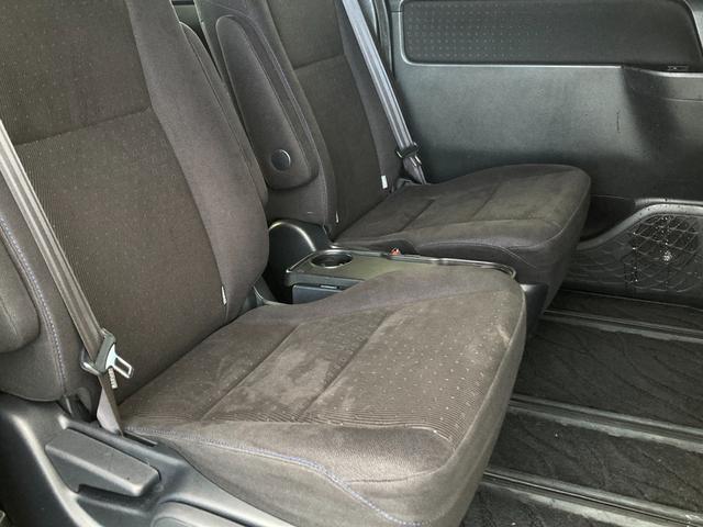 ノア ハイブリッドＧ　禁煙　純正９インチナビ　両側パワースライドドア　置くだけ充電　前席シートヒーター　クルーズコントロール　純正１５インチＡＷ　ＬＥＤヘッドライト　バックカメラ　フルセグ　ＥＴＣ　ドラレコ　スマートキー（13枚目）