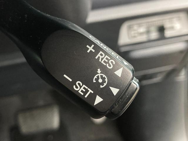 ノア ハイブリッドＧ　禁煙　純正９インチナビ　両側パワースライドドア　置くだけ充電　前席シートヒーター　クルーズコントロール　純正１５インチＡＷ　ＬＥＤヘッドライト　バックカメラ　フルセグ　ＥＴＣ　ドラレコ　スマートキー（20枚目）