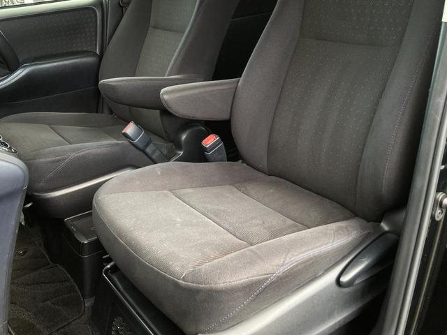 ノア ハイブリッドＧ　禁煙　純正９インチナビ　両側パワースライドドア　置くだけ充電　前席シートヒーター　クルーズコントロール　純正１５インチＡＷ　ＬＥＤヘッドライト　バックカメラ　フルセグ　ＥＴＣ　ドラレコ　スマートキー（38枚目）