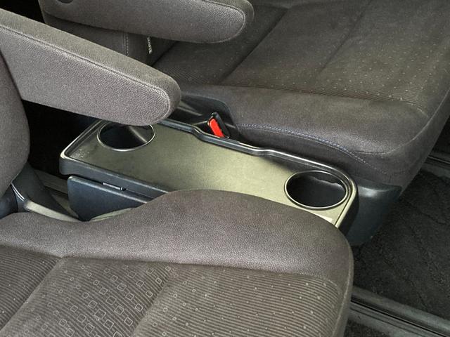 ノア ハイブリッドＧ　禁煙　純正９インチナビ　両側パワースライドドア　置くだけ充電　前席シートヒーター　クルーズコントロール　純正１５インチＡＷ　ＬＥＤヘッドライト　バックカメラ　フルセグ　ＥＴＣ　ドラレコ　スマートキー（42枚目）