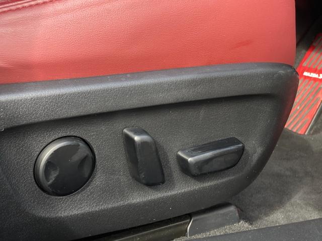 ＭＡＺＤＡ３ファストバック Ｘバーガンディ　セレクション　禁煙　ＢＯＳＥ　赤革　メモリ付きパワーシート　３６０度カメラ　純正ナビ　純正１８インチＡＷ　レーダークルーズ　ＨＵＤ　ＢＳＭ　ＥＴＣ　ＨＤＭＩ接続　フルセグ　シートヒーター　ハンドルヒーター　車検整備（21枚目）