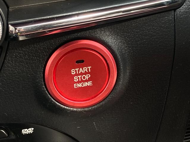 ＭＡＺＤＡ３ファストバック Ｘバーガンディ　セレクション　禁煙　ＢＯＳＥ　赤革　メモリ付きパワーシート　３６０度カメラ　純正ナビ　純正１８インチＡＷ　レーダークルーズ　ＨＵＤ　ＢＳＭ　ＥＴＣ　ＨＤＭＩ接続　フルセグ　シートヒーター　ハンドルヒーター　車検整備（23枚目）