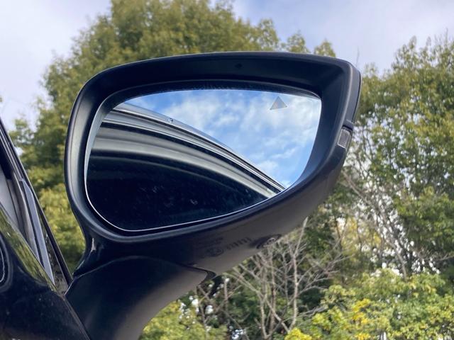 ＭＡＺＤＡ３ファストバック Ｘバーガンディ　セレクション　禁煙　ＢＯＳＥ　赤革　メモリ付きパワーシート　３６０度カメラ　純正ナビ　純正１８インチＡＷ　レーダークルーズ　ＨＵＤ　ＢＳＭ　ＥＴＣ　ＨＤＭＩ接続　フルセグ　シートヒーター　ハンドルヒーター　車検整備（30枚目）