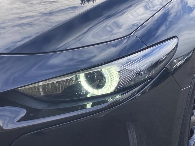 ＭＡＺＤＡ３ファストバック Ｘバーガンディ　セレクション　禁煙　ＢＯＳＥ　赤革　メモリ付きパワーシート　３６０度カメラ　純正ナビ　純正１８インチＡＷ　レーダークルーズ　ＨＵＤ　ＢＳＭ　ＥＴＣ　ＨＤＭＩ接続　フルセグ　シートヒーター　ハンドルヒーター　車検整備（32枚目）