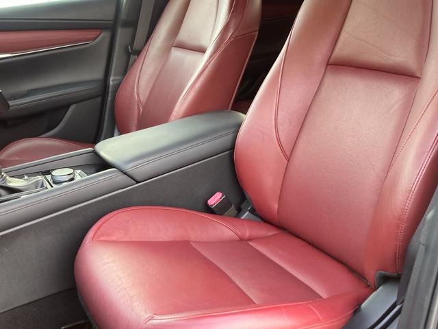 ＭＡＺＤＡ３ファストバック Ｘバーガンディ　セレクション　禁煙　ＢＯＳＥ　赤革　メモリ付きパワーシート　３６０度カメラ　純正ナビ　純正１８インチＡＷ　レーダークルーズ　ＨＵＤ　ＢＳＭ　ＥＴＣ　ＨＤＭＩ接続　フルセグ　シートヒーター　ハンドルヒーター　車検整備（43枚目）