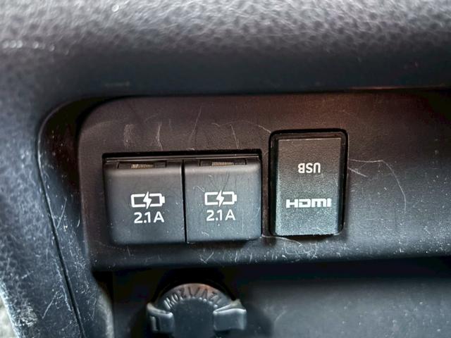 ヴォクシー ＺＳ　アルパイン９型ナビ　１２．８型フリップダウン　モデリスタエアロ　バックカメラ　両側電動スライド　レーンキープ　ＨＤＭＩ　クルーズコントロール　衝突軽減ブレーキ　ドライブレコーダー前後　ＥＴＣ　禁煙（15枚目）