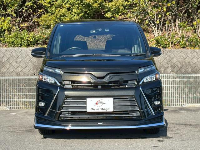 ヴォクシー ＺＳ　アルパイン９型ナビ　１２．８型フリップダウン　モデリスタエアロ　バックカメラ　両側電動スライド　レーンキープ　ＨＤＭＩ　クルーズコントロール　衝突軽減ブレーキ　ドライブレコーダー前後　ＥＴＣ　禁煙（31枚目）