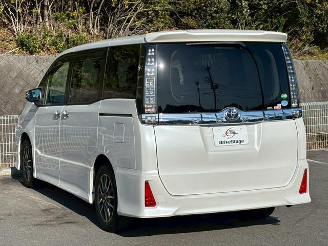 ヴォクシー ＺＳ　煌　禁煙　純正９インチナビ　バックカメラ　両側パワスラ　ドライブレコーダー　フルセグＴＶ　Ｂｌｕｅｔｏｏｔｈ　純正１６インチＡＷ　ＥＴＣ　ＬＥＤヘッドライト　オートライト　アイドリングストップ　車検整備付（9枚目）