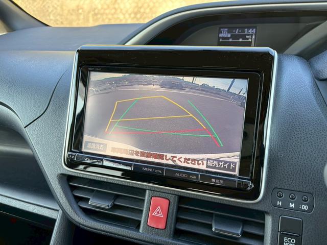 ヴォクシー ＺＳ　煌　禁煙　純正９インチナビ　バックカメラ　両側パワスラ　ドライブレコーダー　フルセグＴＶ　Ｂｌｕｅｔｏｏｔｈ　純正１６インチＡＷ　ＥＴＣ　ＬＥＤヘッドライト　オートライト　アイドリングストップ　車検整備付（12枚目）