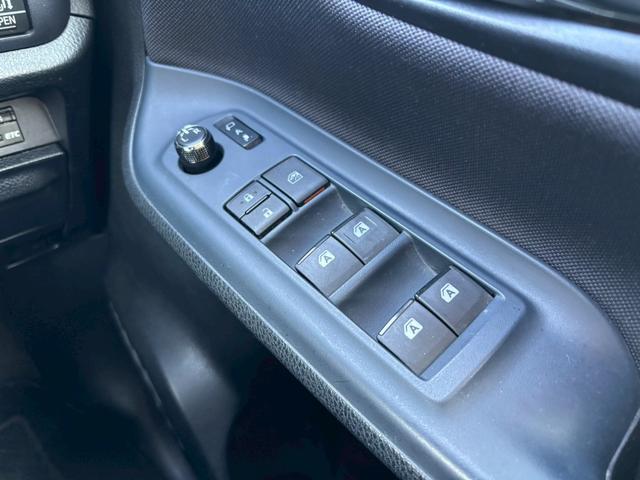 ヴォクシー ＺＳ　煌　禁煙　純正９インチナビ　バックカメラ　両側パワスラ　ドライブレコーダー　フルセグＴＶ　Ｂｌｕｅｔｏｏｔｈ　純正１６インチＡＷ　ＥＴＣ　ＬＥＤヘッドライト　オートライト　アイドリングストップ　車検整備付（17枚目）