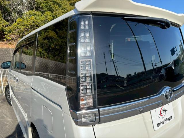 ヴォクシー ＺＳ　煌　禁煙　純正９インチナビ　バックカメラ　両側パワスラ　ドライブレコーダー　フルセグＴＶ　Ｂｌｕｅｔｏｏｔｈ　純正１６インチＡＷ　ＥＴＣ　ＬＥＤヘッドライト　オートライト　アイドリングストップ　車検整備付（39枚目）