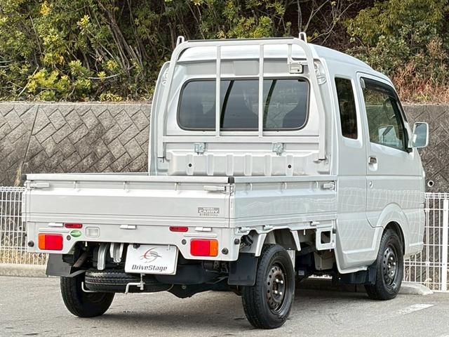 スーパーキャリイ Ｘ　４ＷＤ　三方開　禁煙車　社外メモリーナビ　バックカメラ　衝突軽減ブレーキ　レーンキープ　ＨＩＤヘッドライト　キーレスエントリー　ＥＴＣ　フルセグＴＶ　Ｂｌｕｅｔｏｏｔｈ　オートハイビーム　点検整備付（7枚目）