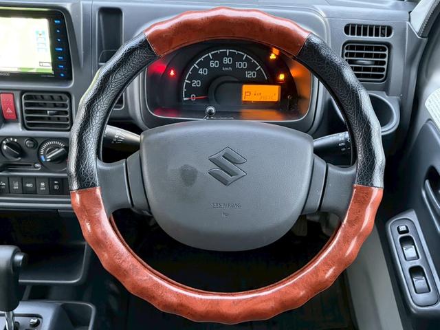 スーパーキャリイ Ｘ　４ＷＤ　三方開　禁煙車　社外メモリーナビ　バックカメラ　衝突軽減ブレーキ　レーンキープ　ＨＩＤヘッドライト　キーレスエントリー　ＥＴＣ　フルセグＴＶ　Ｂｌｕｅｔｏｏｔｈ　オートハイビーム　点検整備付（10枚目）