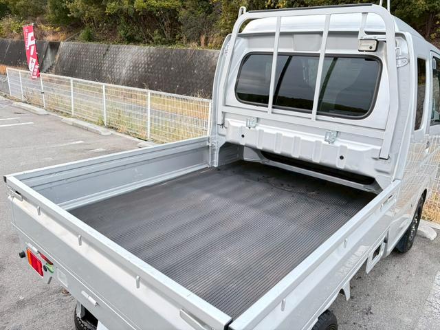スーパーキャリイ Ｘ　４ＷＤ　三方開　禁煙車　社外メモリーナビ　バックカメラ　衝突軽減ブレーキ　レーンキープ　ＨＩＤヘッドライト　キーレスエントリー　ＥＴＣ　フルセグＴＶ　Ｂｌｕｅｔｏｏｔｈ　オートハイビーム　点検整備付（15枚目）
