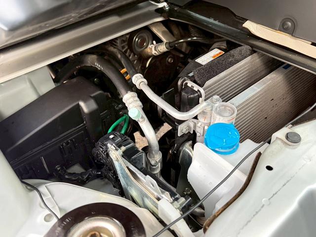 スーパーキャリイ Ｘ　４ＷＤ　三方開　禁煙車　社外メモリーナビ　バックカメラ　衝突軽減ブレーキ　レーンキープ　ＨＩＤヘッドライト　キーレスエントリー　ＥＴＣ　フルセグＴＶ　Ｂｌｕｅｔｏｏｔｈ　オートハイビーム　点検整備付（44枚目）