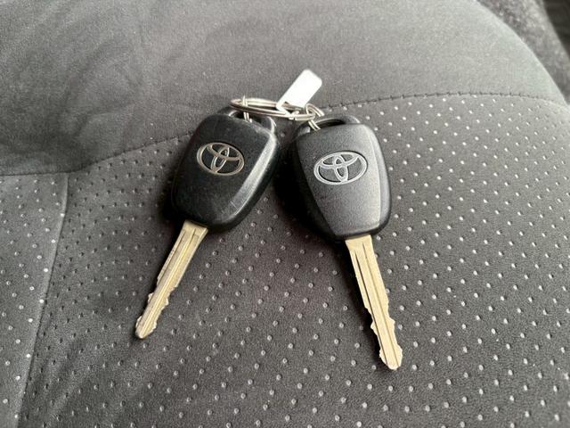 レジアスエースバン ロングスーパーＧＬ　禁煙　５型　純正ナビ　バックカメラ　後席クーラー、ヒーター　両側スライド　ドライブレコーダー　フルセグＴＶ　衝突軽減ブレーキ　レーンキープ　オートハイビーム　Ｂｌｕｅｔｏｏｔｈ　ＥＴＣ　車検整備付（5枚目）