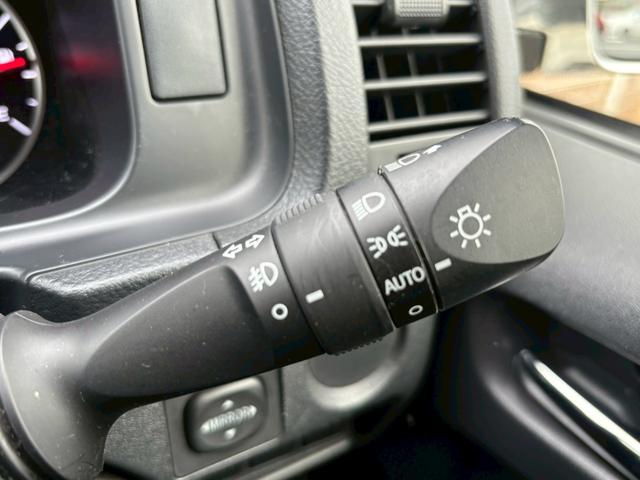 レジアスエースバン ロングスーパーＧＬ　禁煙　５型　純正ナビ　バックカメラ　後席クーラー、ヒーター　両側スライド　ドライブレコーダー　フルセグＴＶ　衝突軽減ブレーキ　レーンキープ　オートハイビーム　Ｂｌｕｅｔｏｏｔｈ　ＥＴＣ　車検整備付（15枚目）