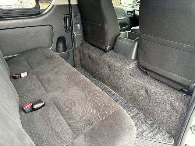 レジアスエースバン ロングスーパーＧＬ　禁煙　５型　純正ナビ　バックカメラ　後席クーラー、ヒーター　両側スライド　ドライブレコーダー　フルセグＴＶ　衝突軽減ブレーキ　レーンキープ　オートハイビーム　Ｂｌｕｅｔｏｏｔｈ　ＥＴＣ　車検整備付（23枚目）