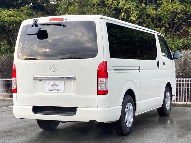 ハイエースバン ＤＸ　ＧＬパッケージ　ワンオーナー　禁煙　ストラーダ９インチナビ　ＡＣ１００Ｖ　リアヒーター　リアクーラー　バックカメラ　フルセグ　ＥＴＣ　Ｂｌｕｅｔｏｏｔｈ接続　ＣＤ／ＤＶＤ再生　キーレス　電格ミラー　ディーゼルターボ（12枚目）